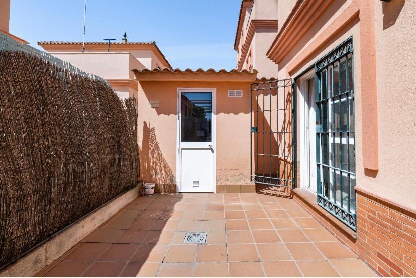 Homestay 3 La Casa De Marilo Tomares